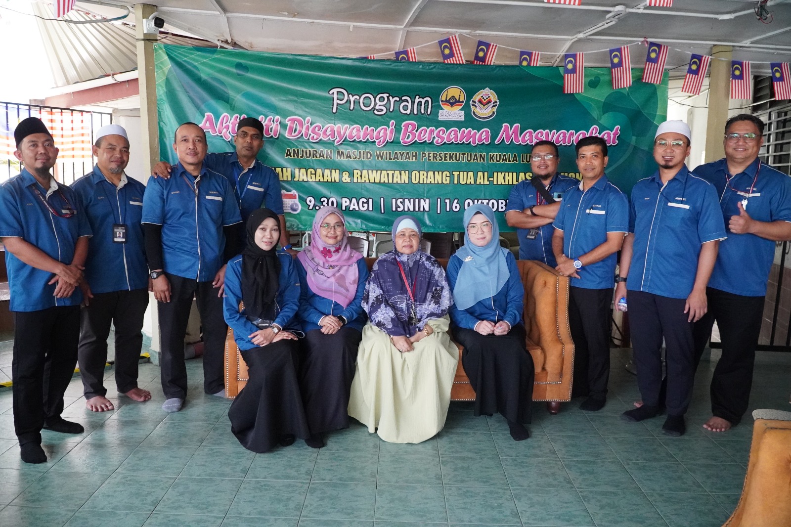 Bantuan ke Rumah Orang Tua 01